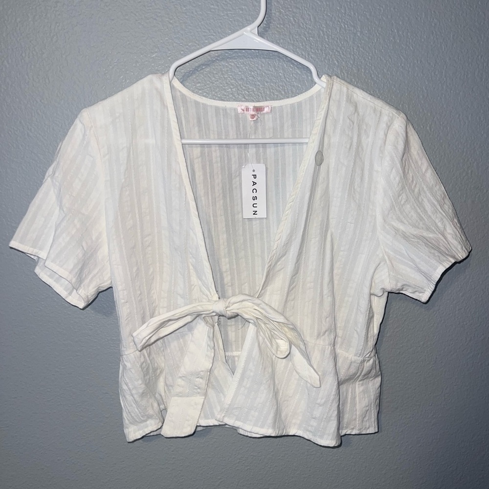 Cute white top, brand new